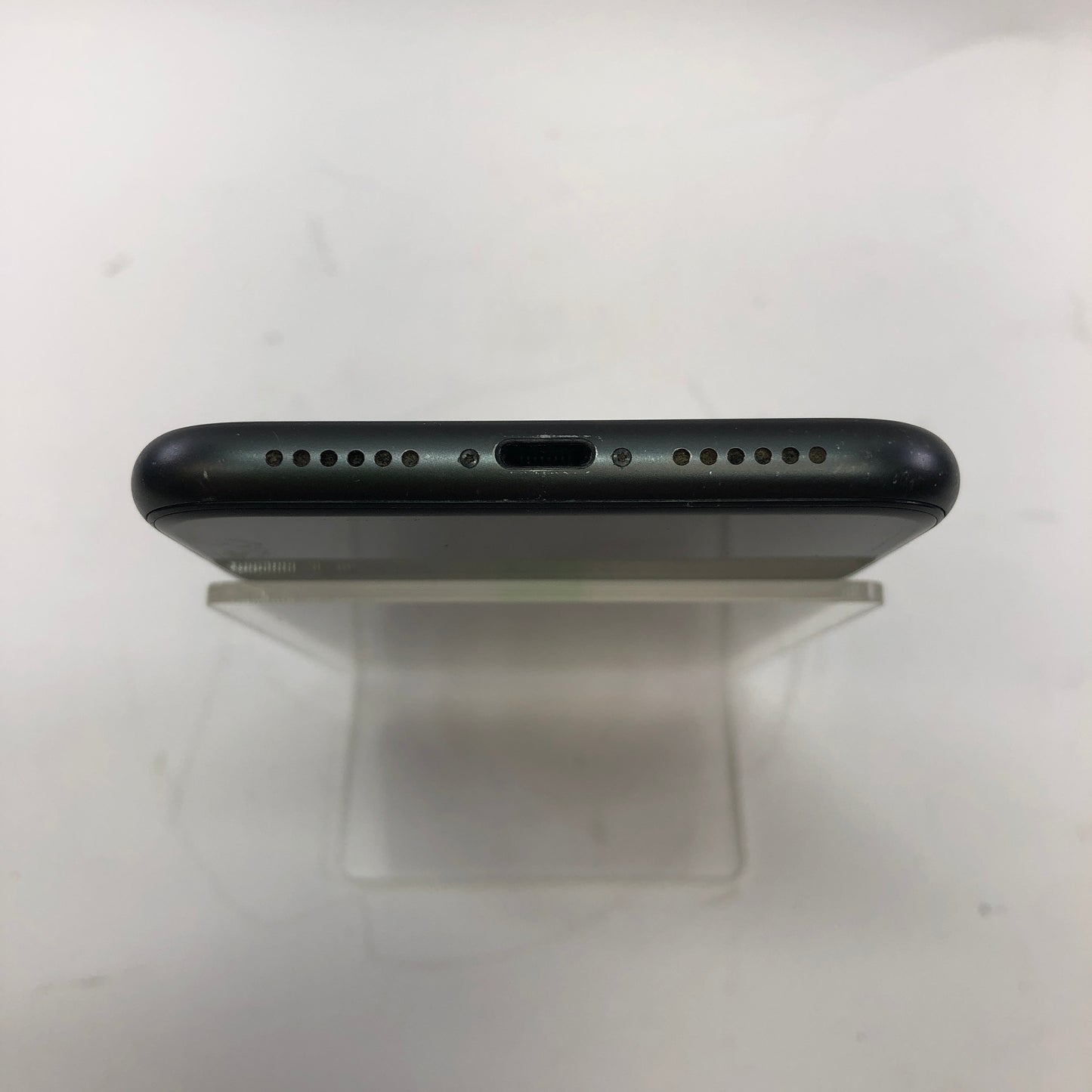 Broken Apple Iphone 11 Parts Only No Power or Charge READ