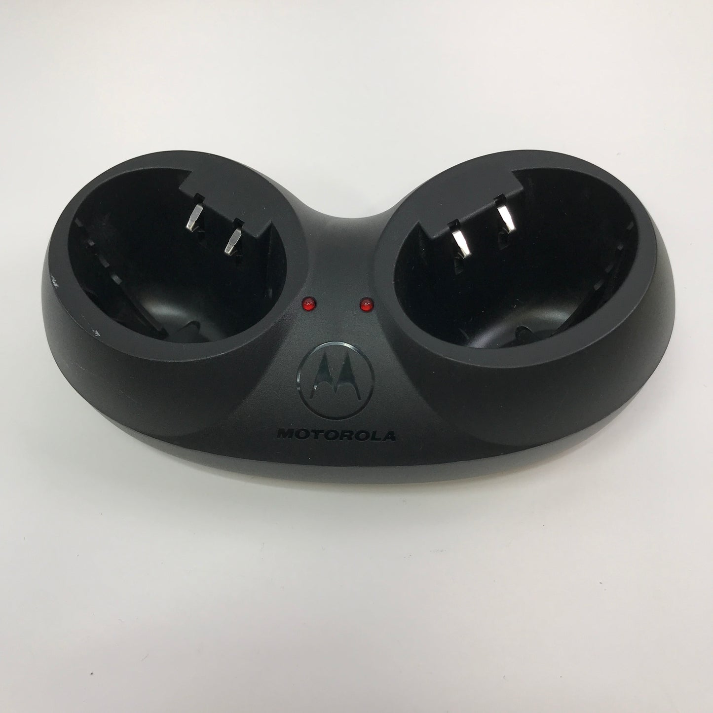 Motorolla Talkabout T5410 Walkie Talkie w Charging Base Tested and Working