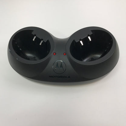 Motorolla Talkabout T5410 Walkie Talkie w Charging Base Tested and Working