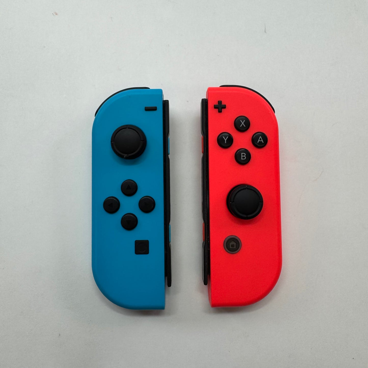 Nintendo Switch v1 Console Gaming System HAC-001 Red/Blue