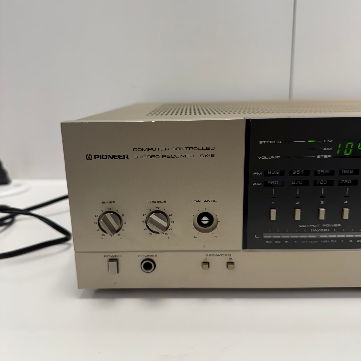 Pioneer SX-6    Computer Controlled Stereo Receiver Vintage
