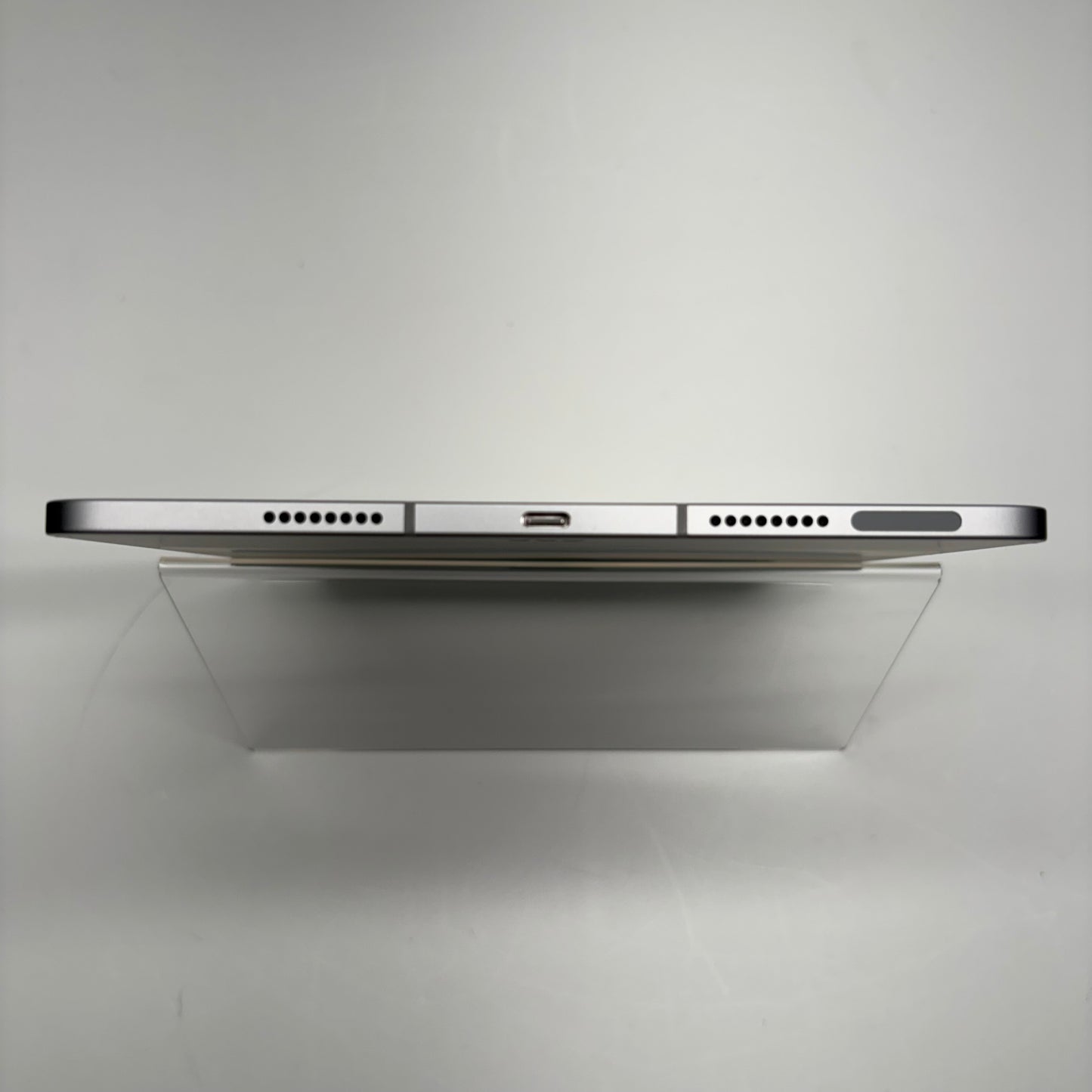 Unlocked Apple iPad Pro 11" 4th Gen 128GB Silver MP553LL/A