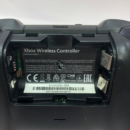 Used Lot of 4 Microsoft Xbox One Wireless Controllers Tested and Working