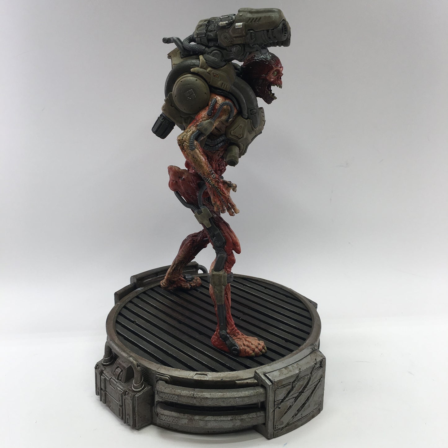 Doom [Collector's Edition] (PC, 2016) Revenant Statue, Box, Game, No Cards
