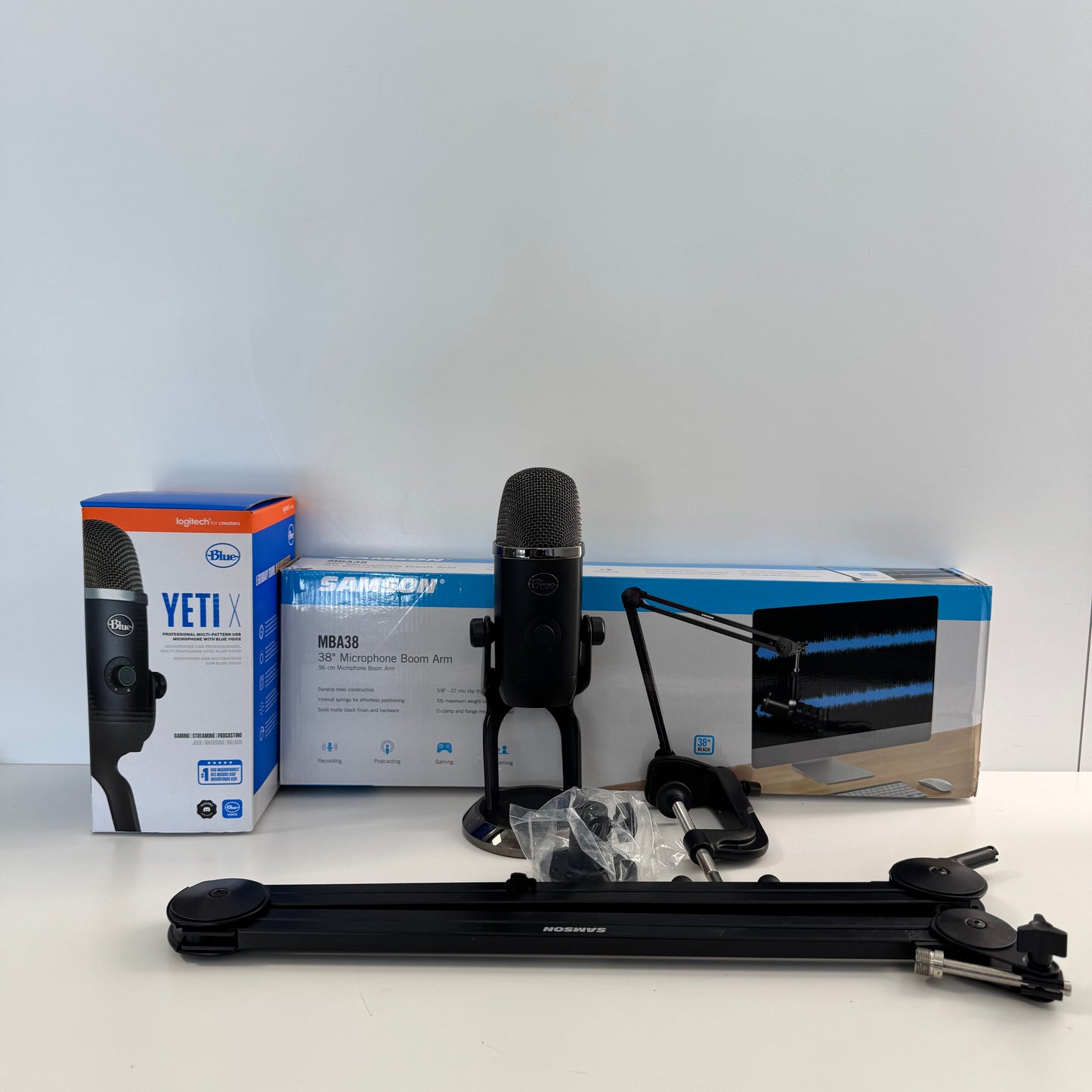 Logitech Blue Yeti X Microphone  A00104