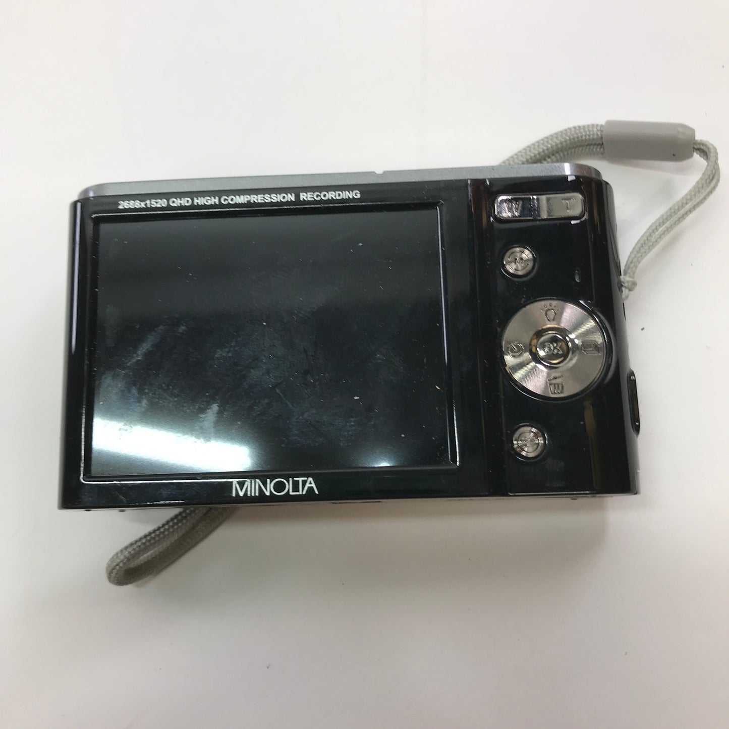 Lot of 7 Broken Digital Cameras [Nikon, Sony, Kodak and Minolta] No Power READ