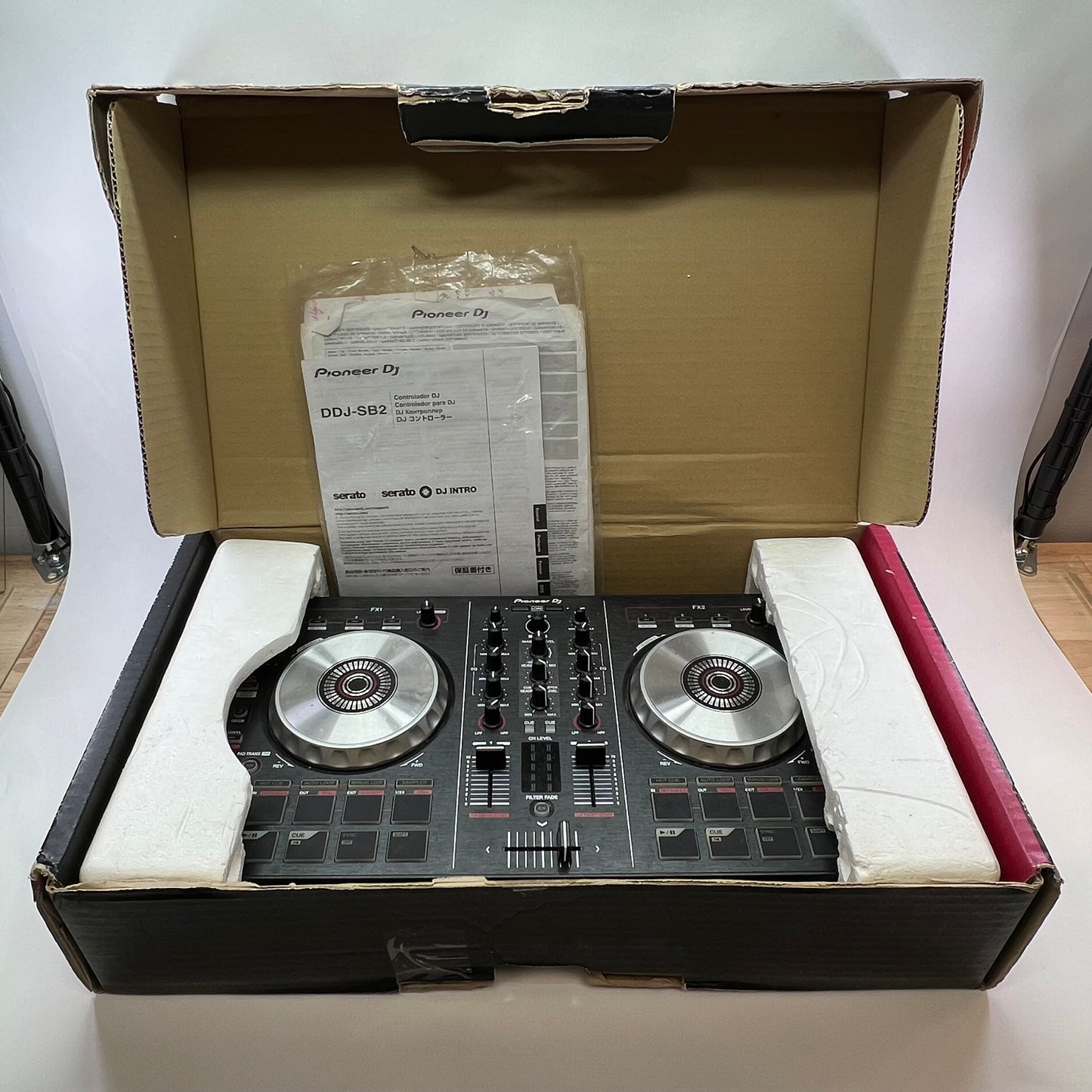 Pioneer DJ DDJ-SB2 2-Channel Dual Deck Controller