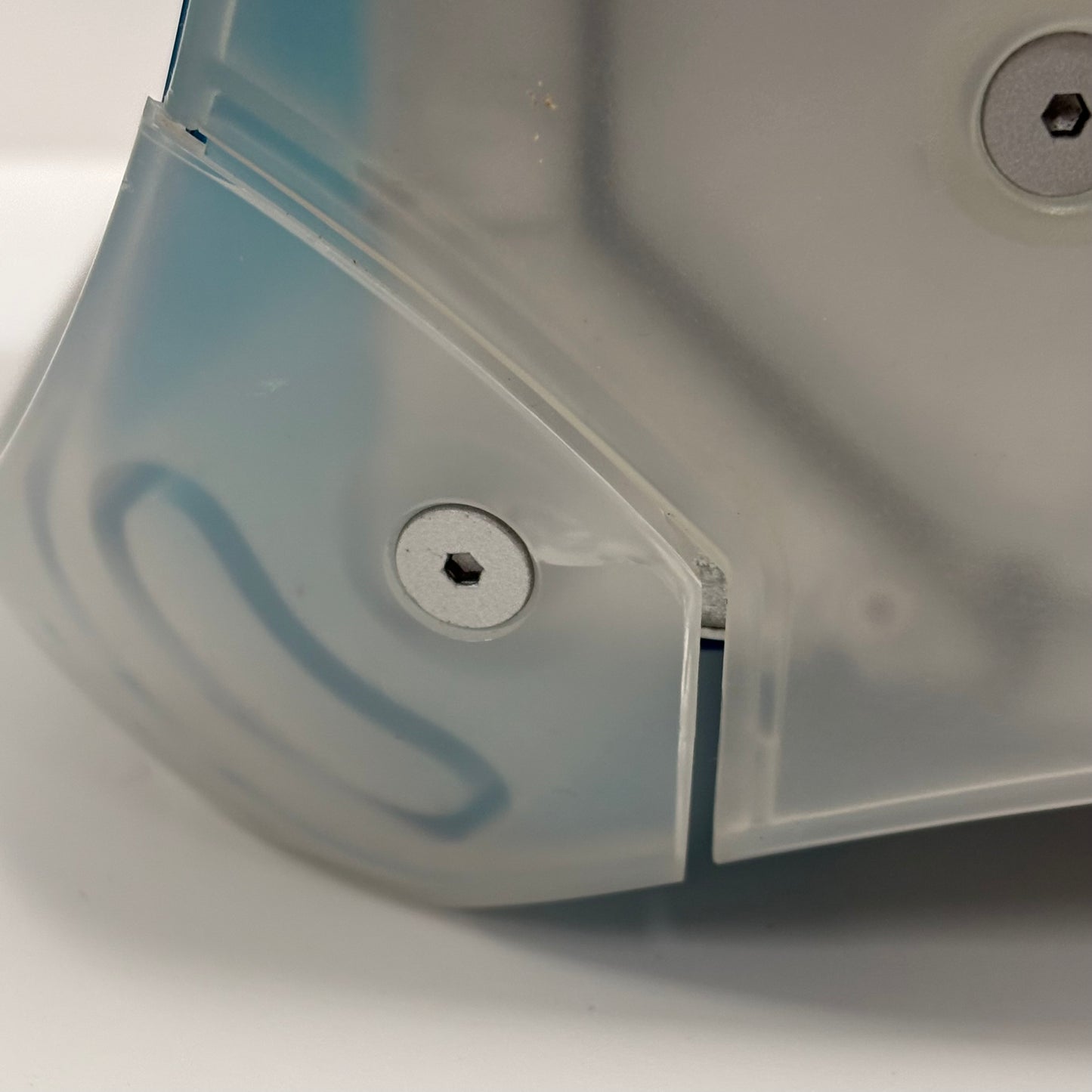 1998 Apple Power Macintosh G3 G3 300-MHz 64MB 6GB HDD Crystal Blue M5183 CIB