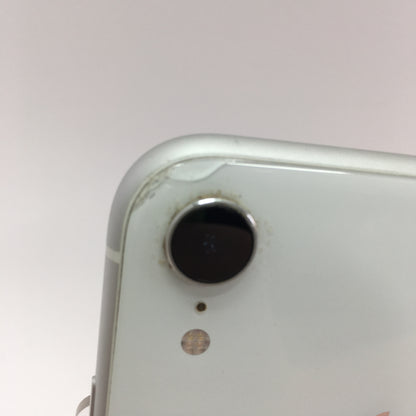 Broken Unlocked Apple iPhone 11 128GB 17.4.1 MT3U2LL/A Cracked Back