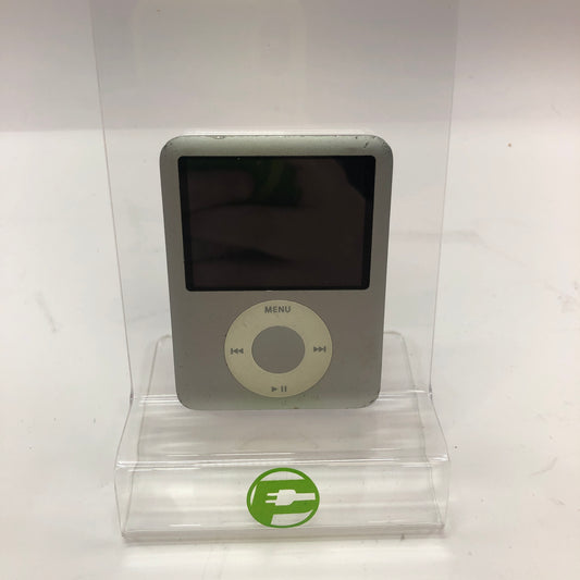 Broken Apple iPod Nano 3rd Gen 4GB Parts Only Silver 4GB Storage
