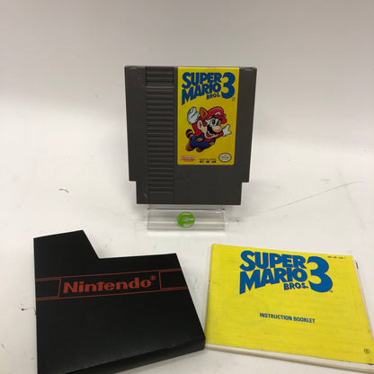 Super Mario Bros. 3 (Nintendo NES, 1988) w/ Original Box and Manual, No Inserts