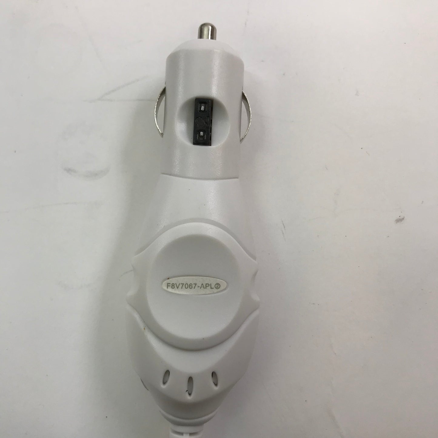 Lot of 19 - New Belkin Car Chargers for older iPhone/iPad F8V7067