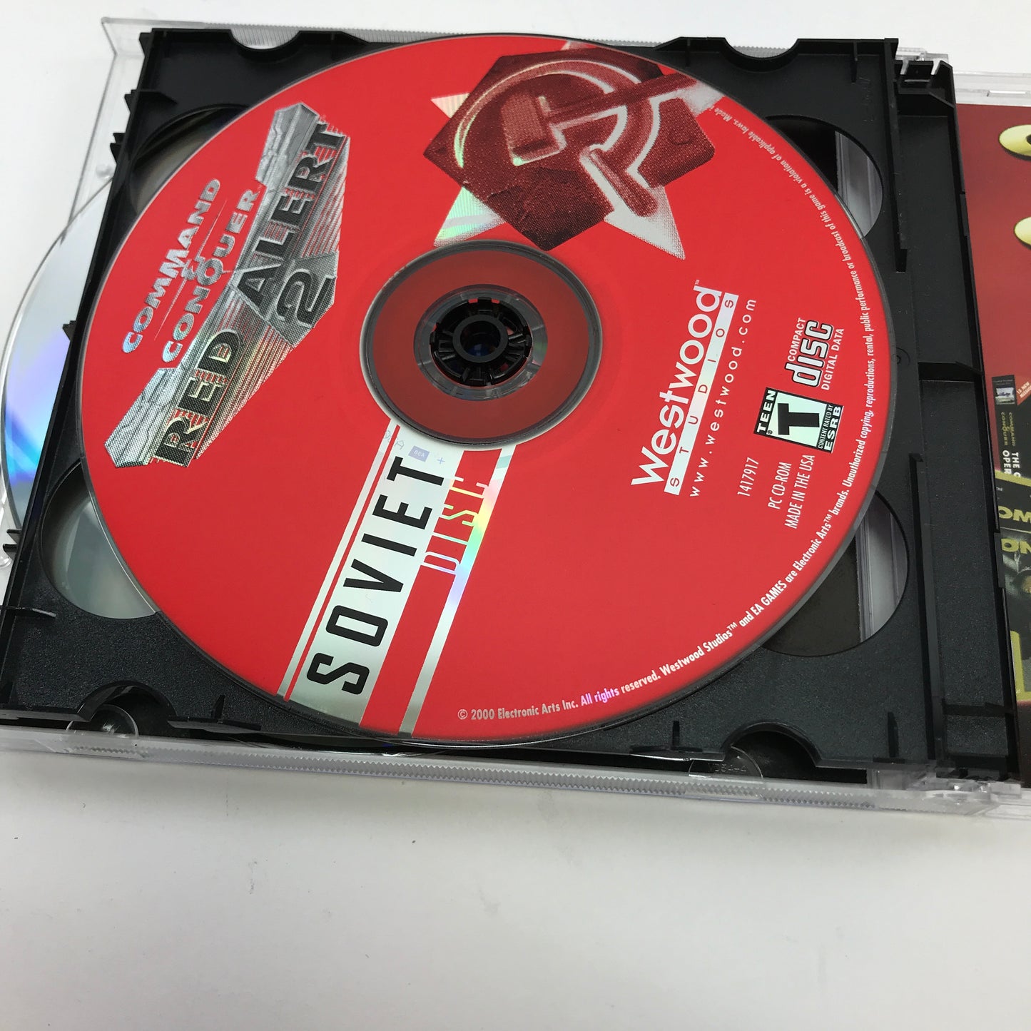 Command and Conquer Red Alert 2 and Yuri's Revenge Expansion for PC