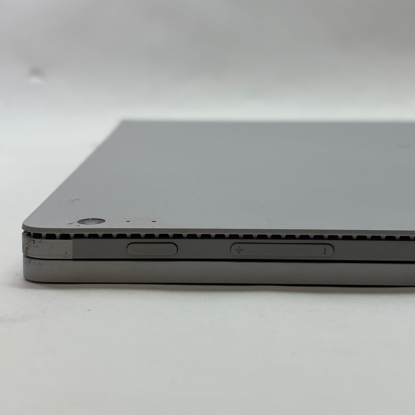 Microsoft Surface Book 1 13.5" i5-6300U 3.0GHz 8GB RAM 256GB SSD