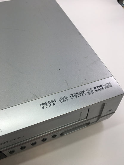 Insignia DVD040924 DVD Player/Video Cassette Player 3850R-Z666E