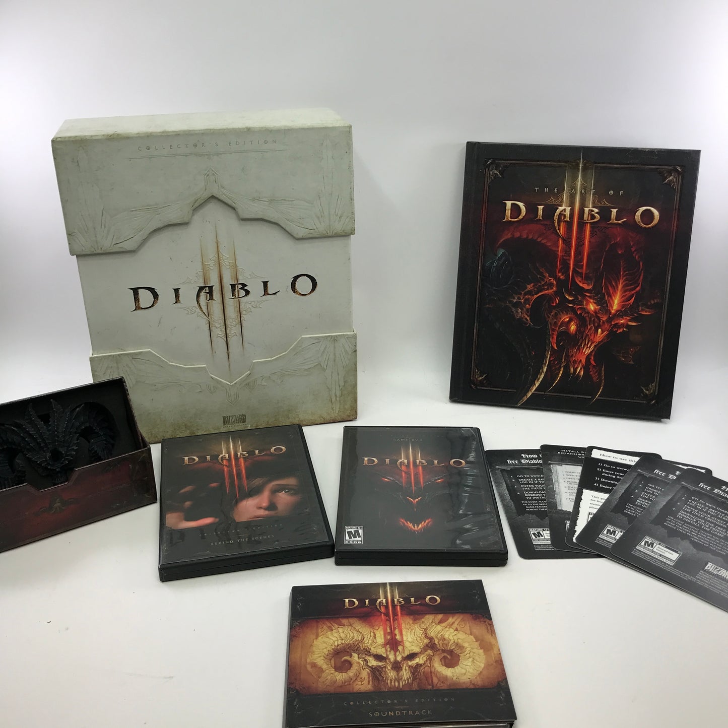 Diablo III [Collector's Edition] (PC, 2012) w USB and All Inserts