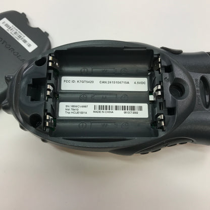 Motorolla Talkabout T5410 Walkie Talkie w Charging Base Tested and Working