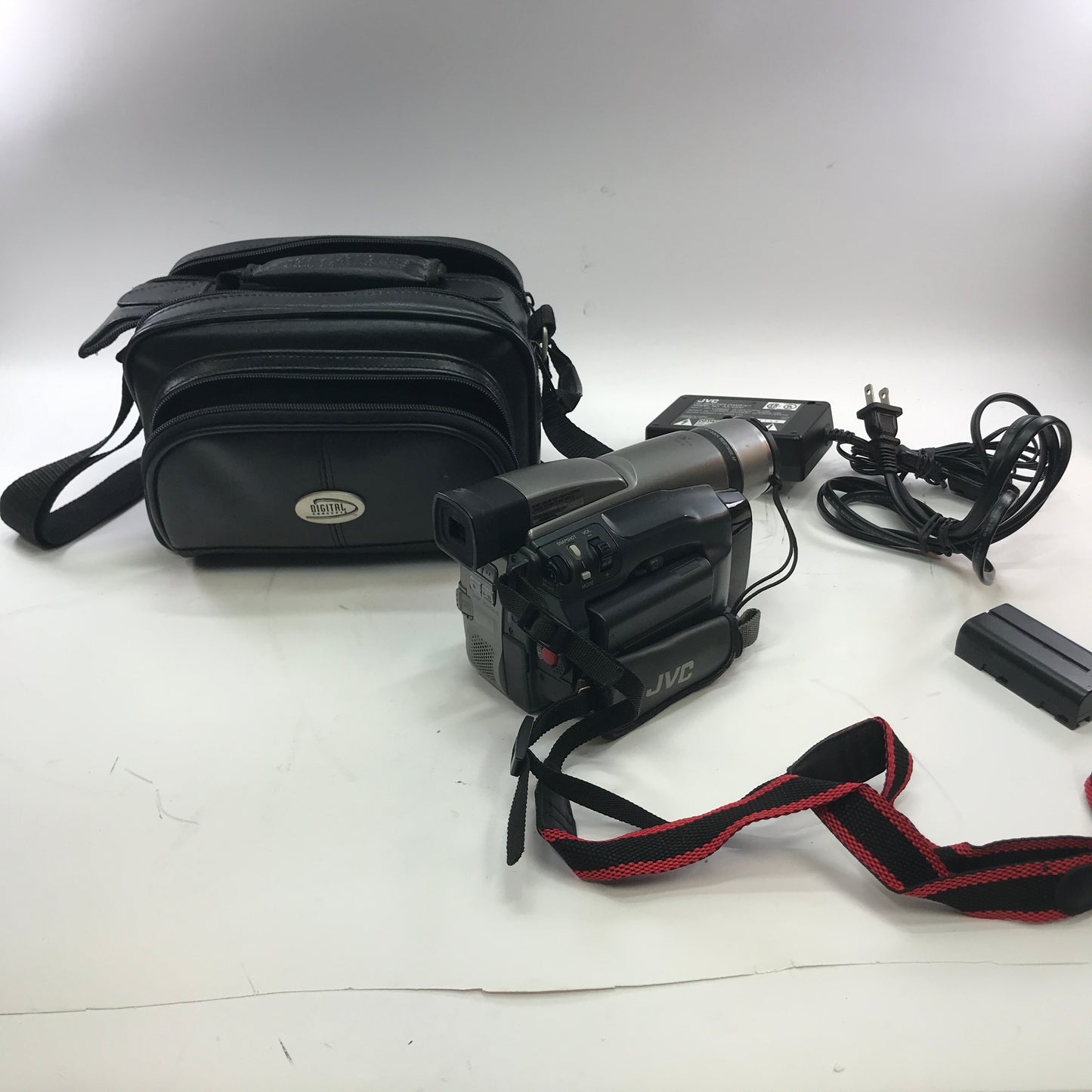 Broken JVC Digital CyberCam Action Camera GR-DVF11U No Power READ