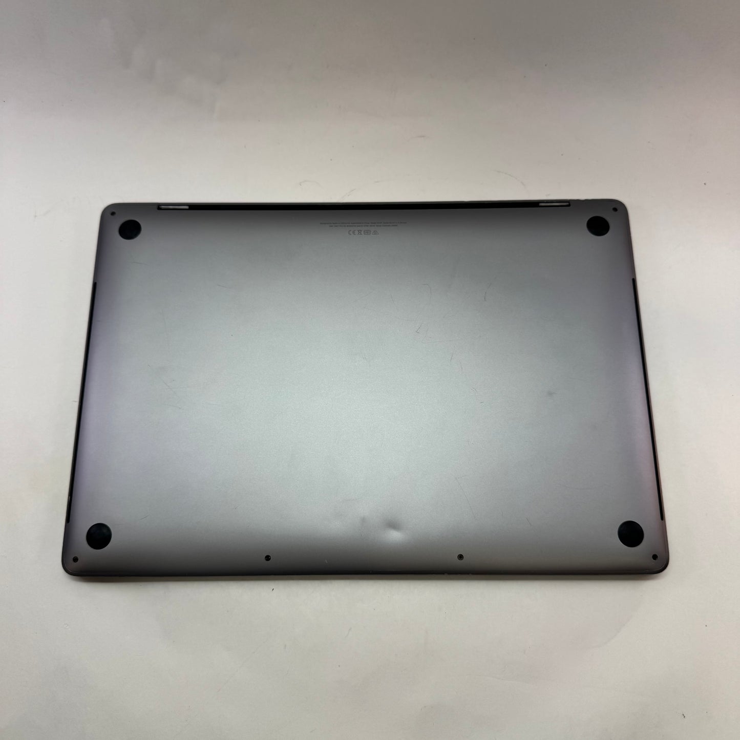 2019 Apple MacBook Pro 16" i9 2.3GHz 16GB RAM 1TB HDD Silver A2141