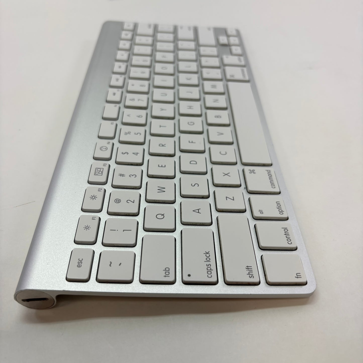 Apple Wireless Keyboard A1314 Silver