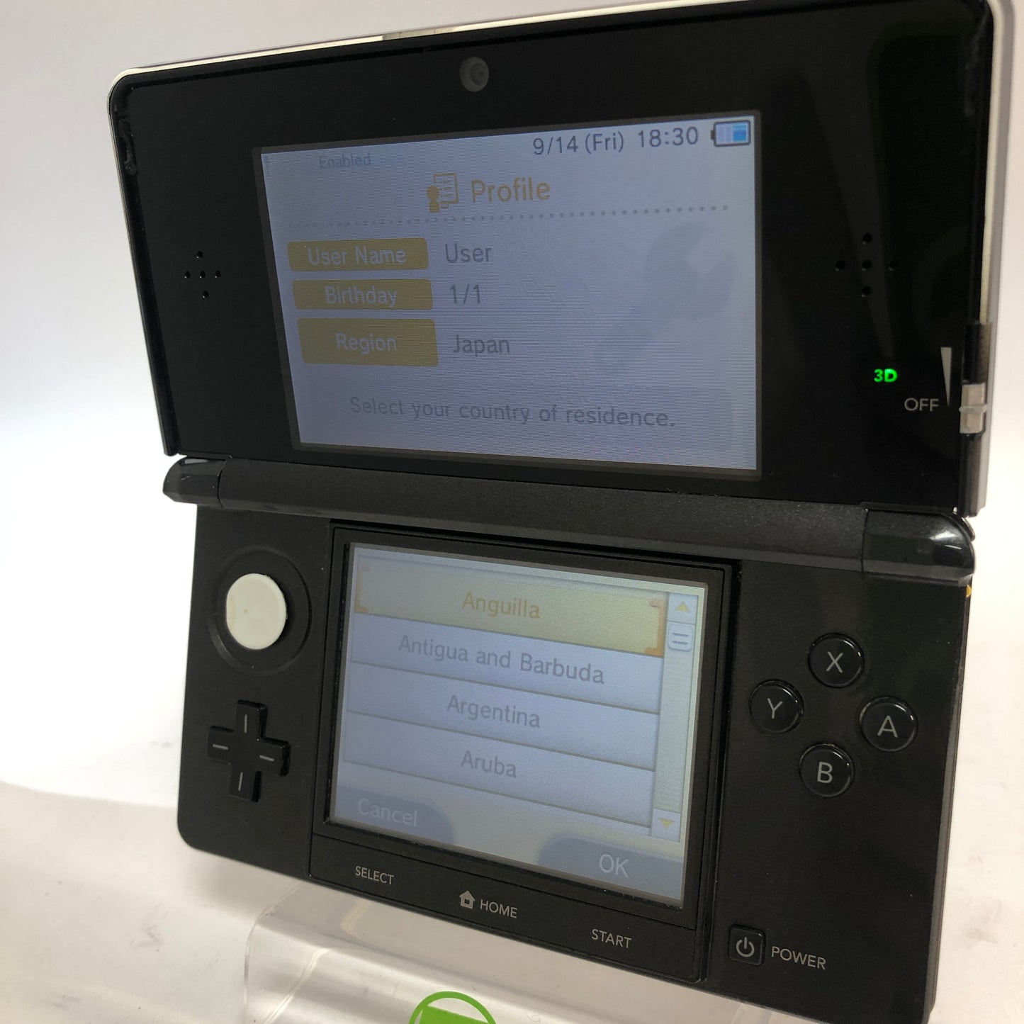 Broken Nintendo 3DS Handheld Game Console CTR-001 Region Unlocked CFW - Read