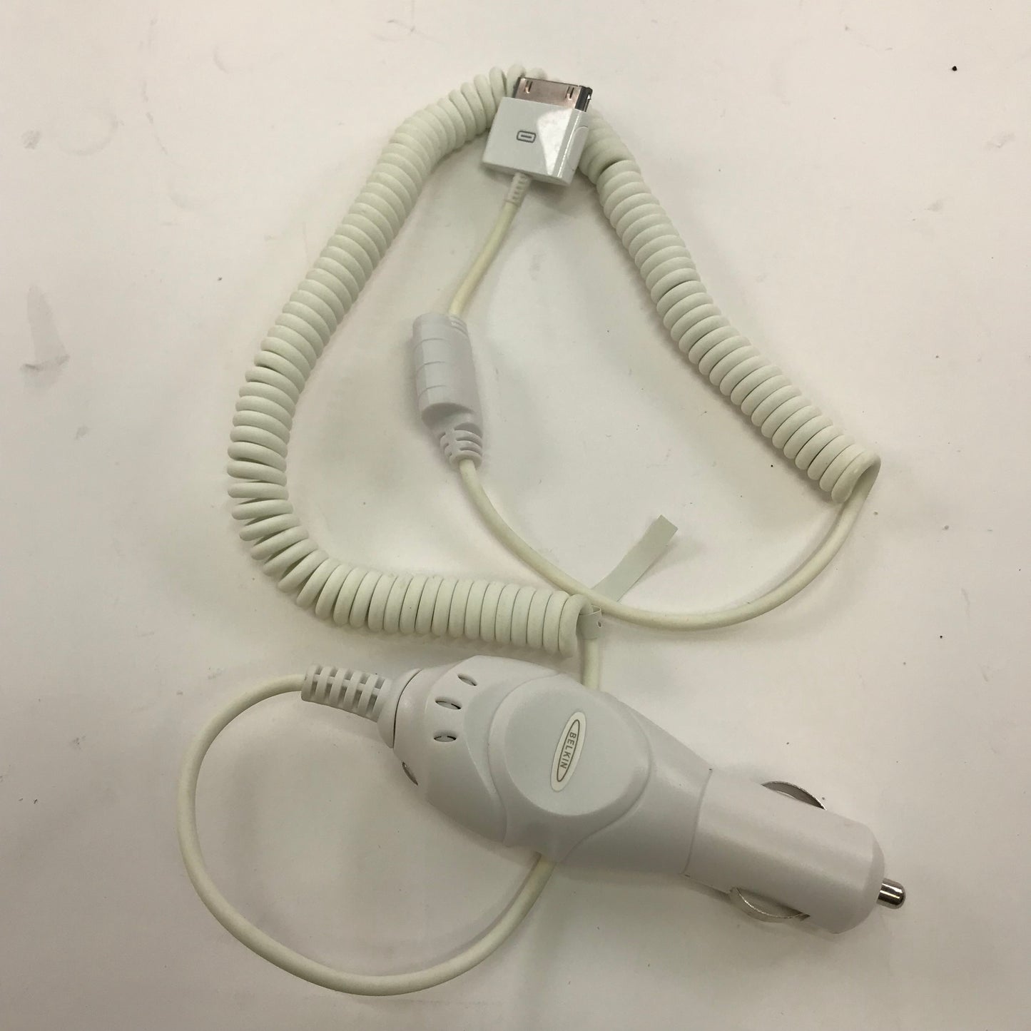 Lot of 19 - New Belkin Car Chargers for older iPhone/iPad F8V7067