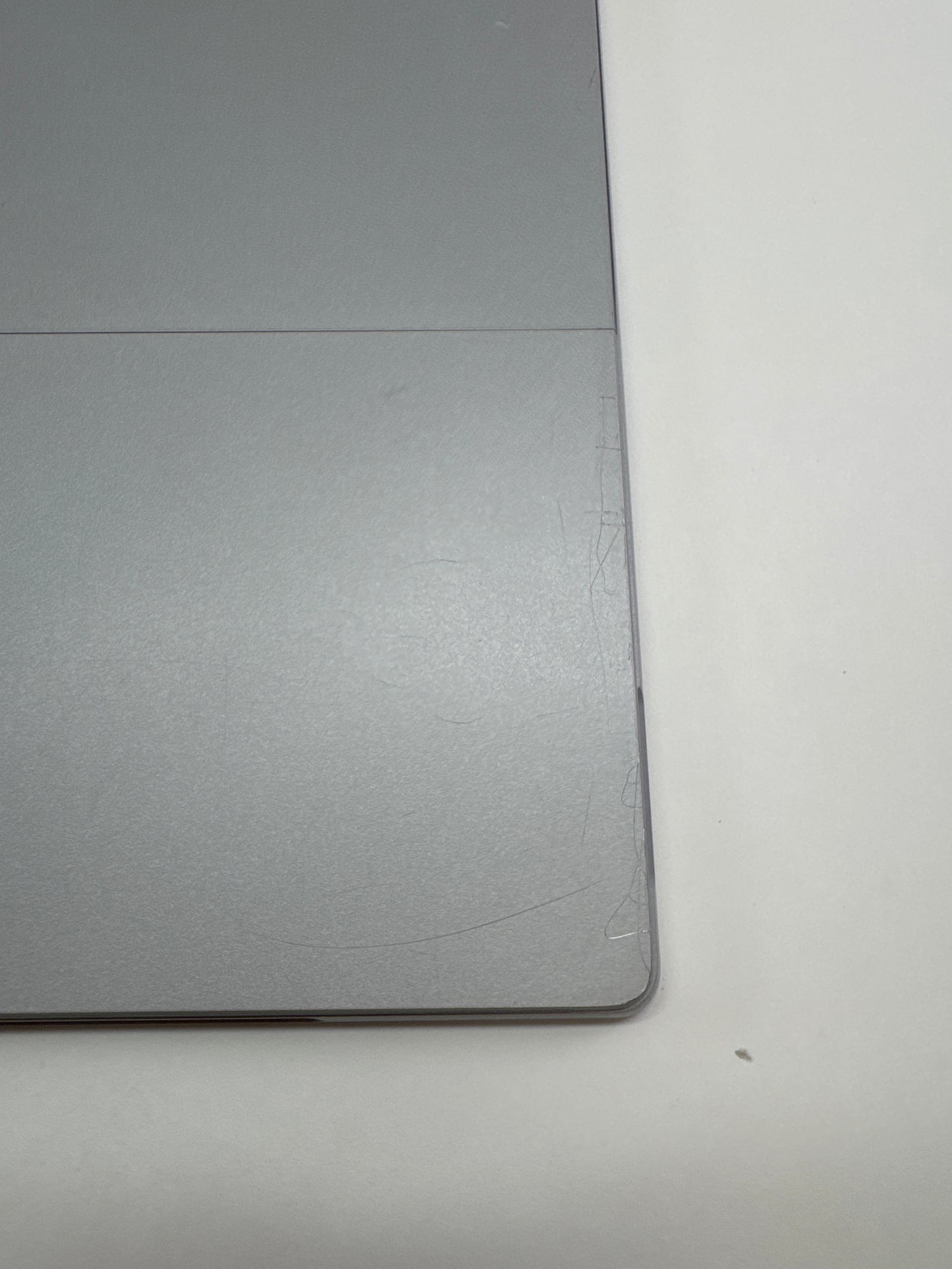 Microsoft Surface Pro 5 1796 12.3" i5-7300U 2.7GHz 8GB RAM 256GB SSD