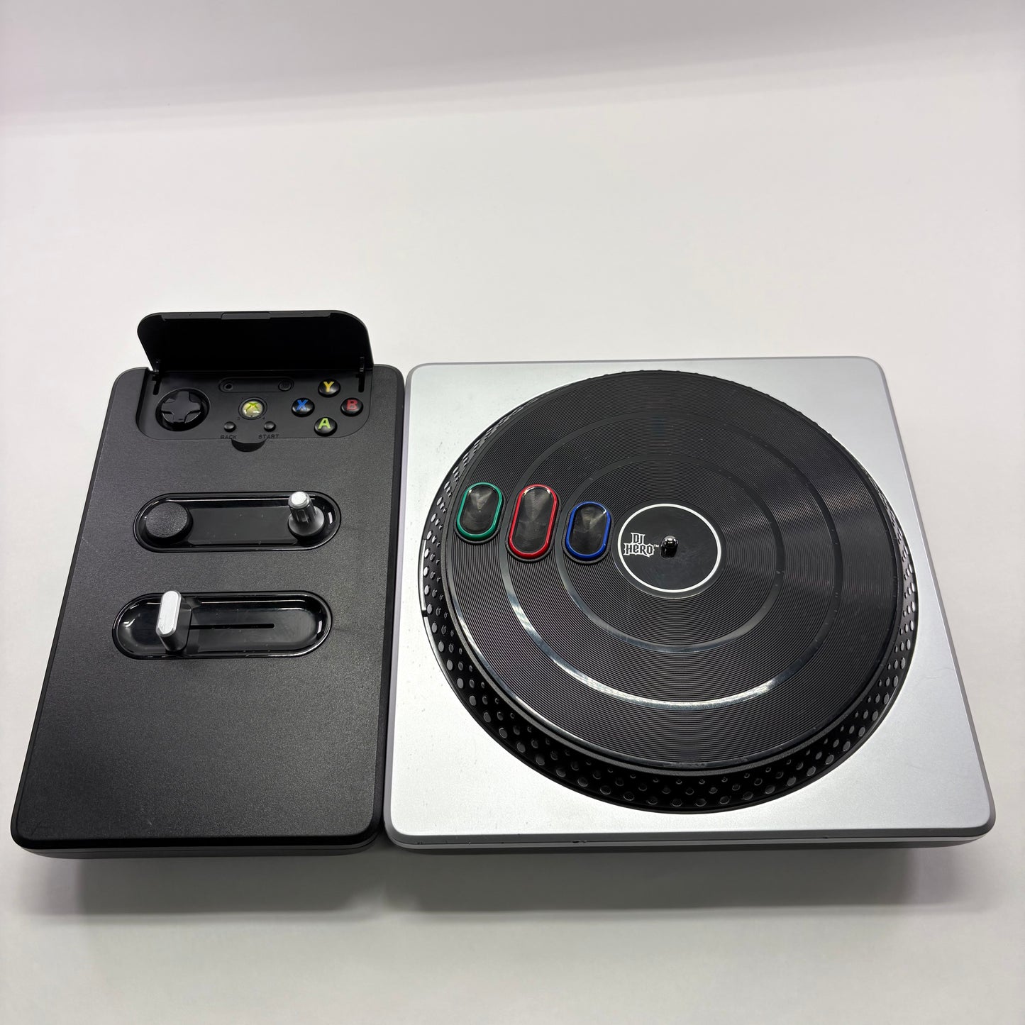 DJ Hero Wireless Controller - Microsoft Xbox 360 Wireless Turntable Controller
