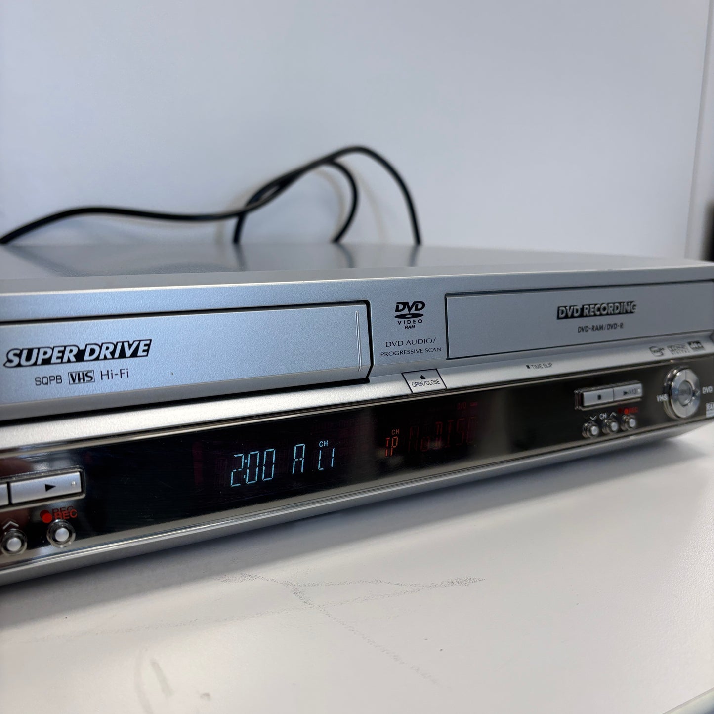 Panasonic DMR-E75V VHS/DVD Player