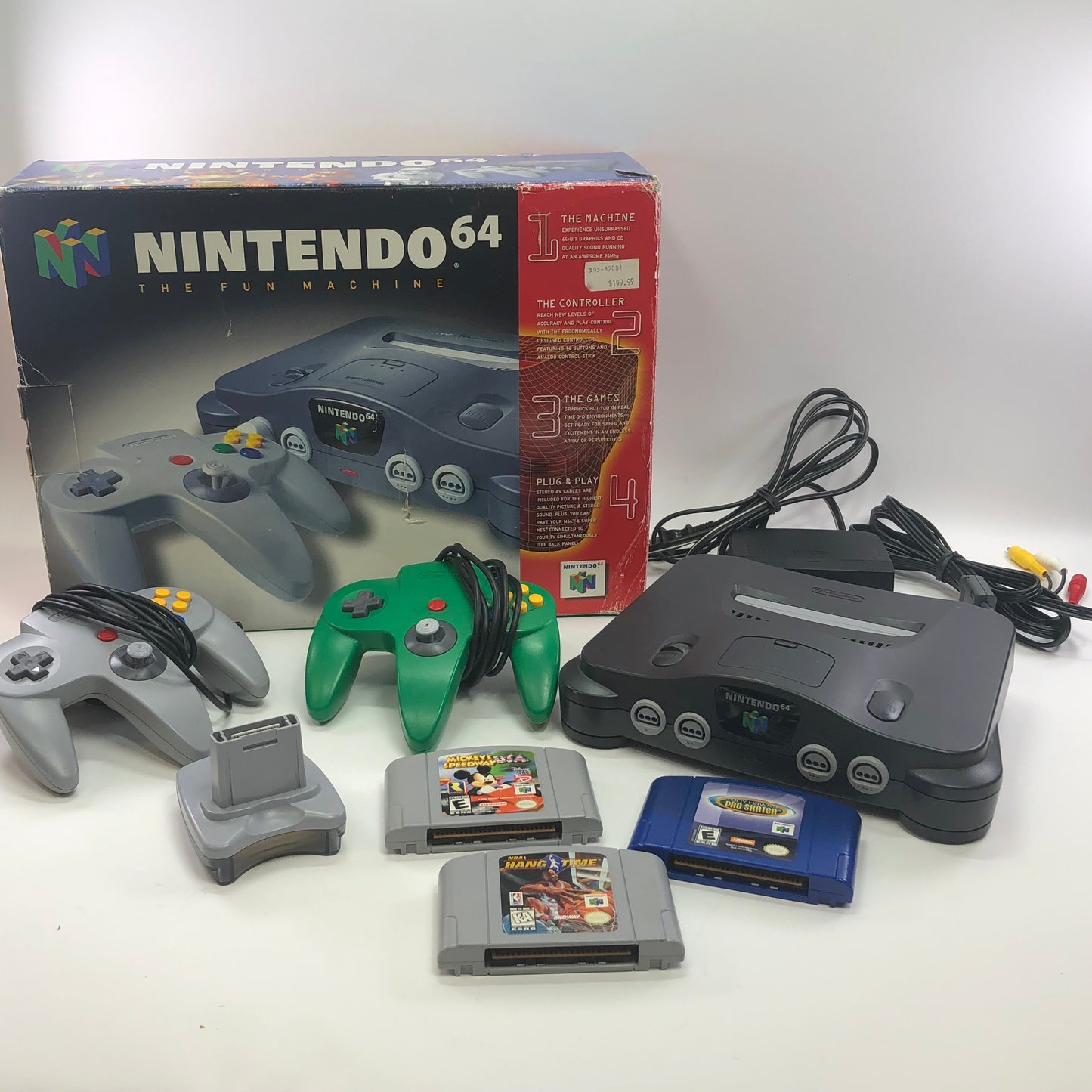 Nintendo 64 N64 Video Game Console NUS-001 Black w/ Transfer Pak and 3 Games
