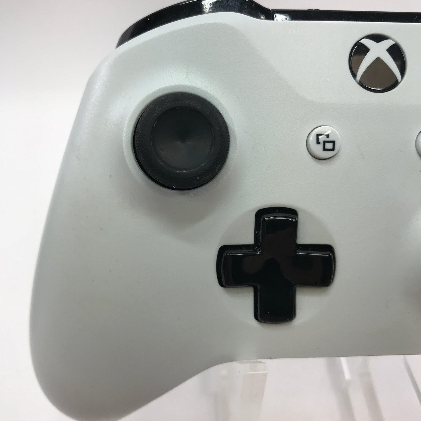 Used Lot of 4 Tested and Working Microsoft Xbox One Wireless Controllers