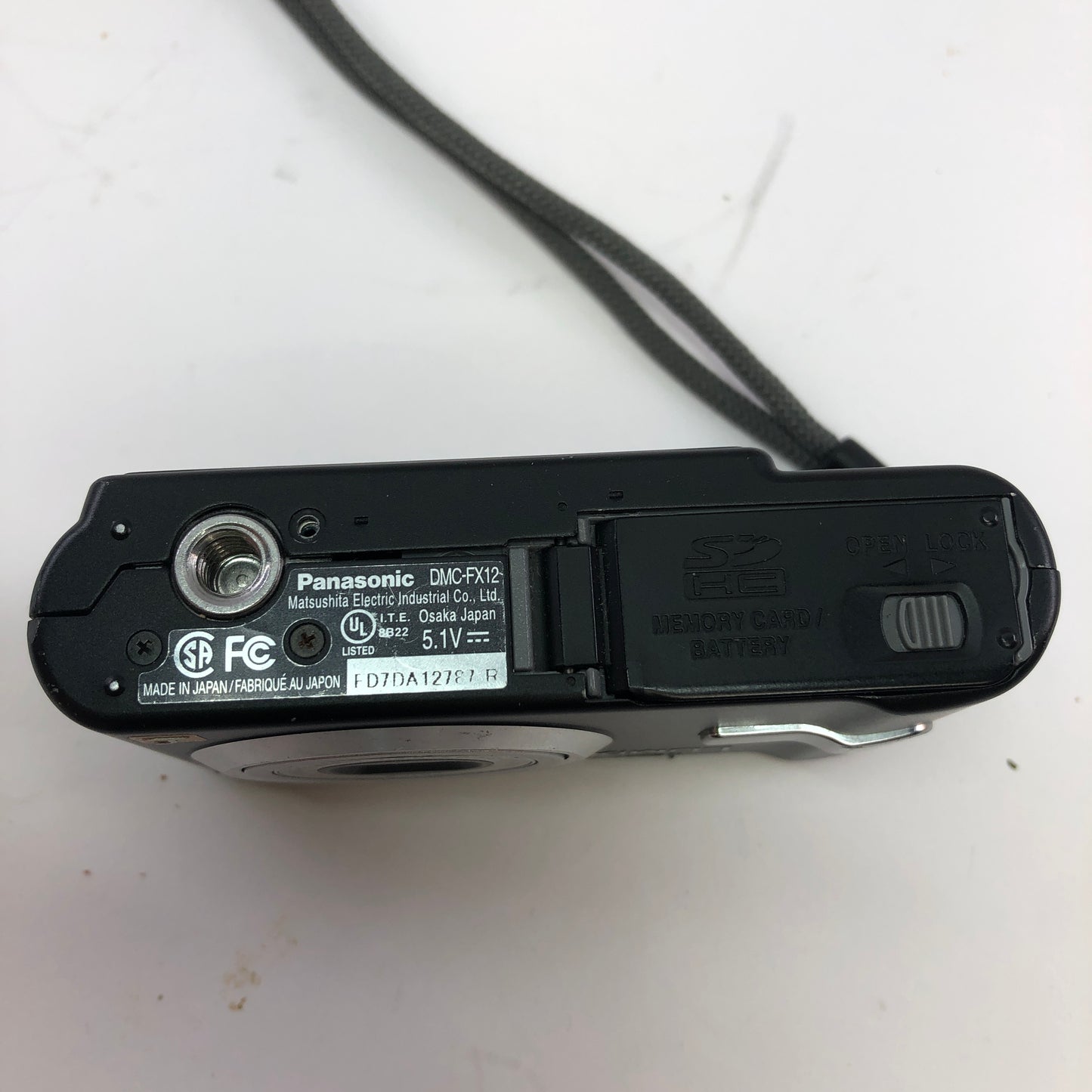 Panasonic Lumix DMC-FX12 7.2MP Digital Camera Mega O.I.S