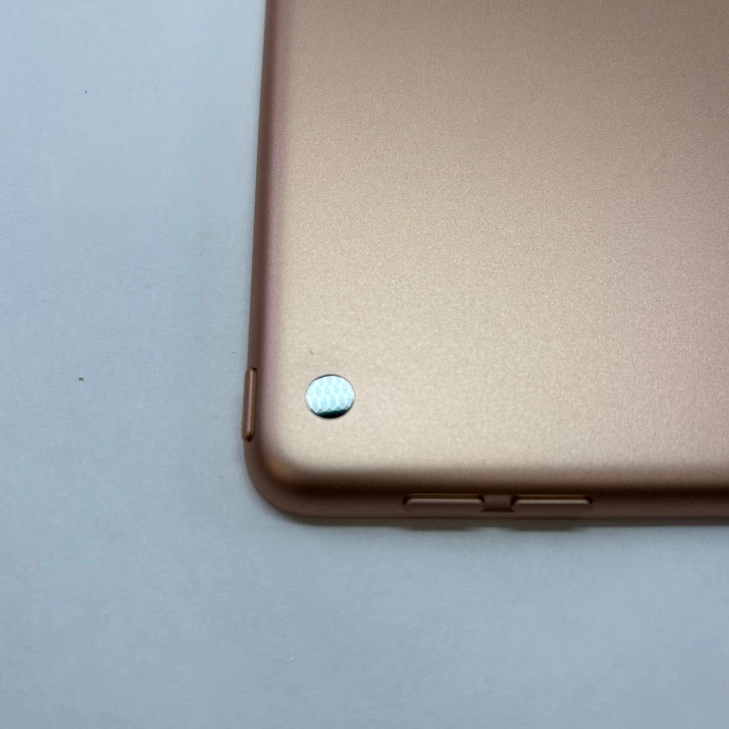 WiFi Only Apple iPad 8th Gen 32GB Gold