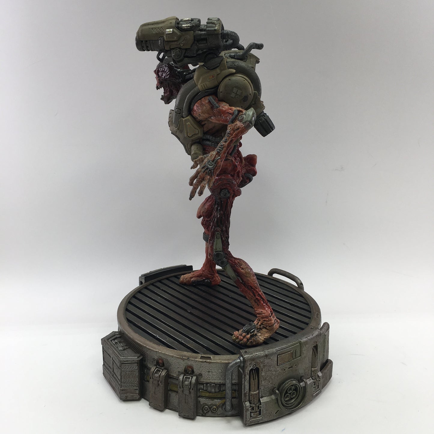 Doom [Collector's Edition] (PC, 2016) Revenant Statue, Box, Game, No Cards