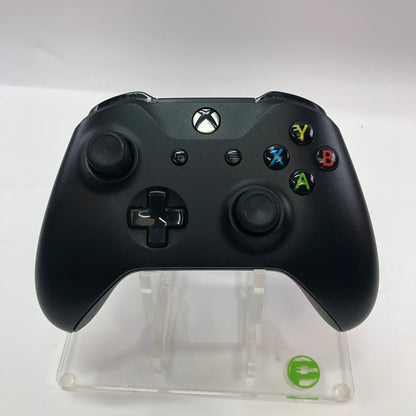Used Lot of 4 Microsoft Xbox One Wireless Controllers Tested and Working