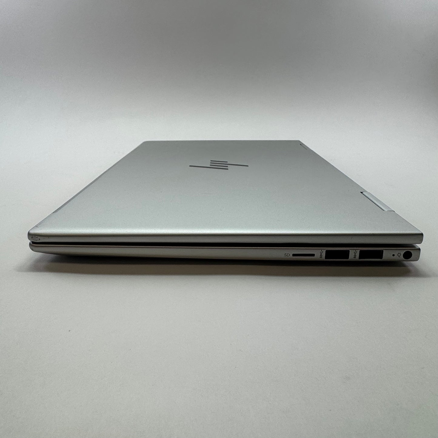 HP Envy x360 2 in 1 Laptop AX211NGW 14" Core 7 150U 1.8GHz 16GB RAM 1TB SSD w/ charger (READ)