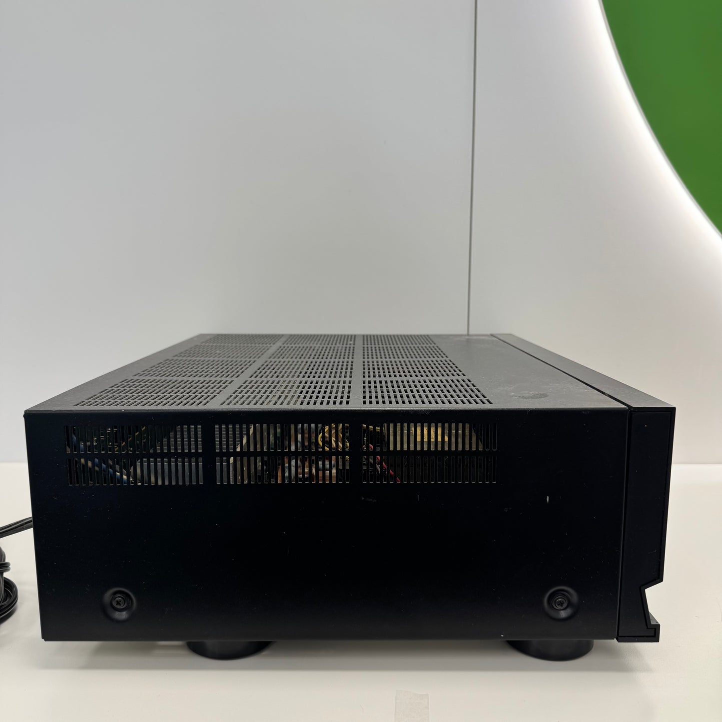 Yamaha AX-700U 110W 8-ohm 2 Channel Stereo Amp AMPG1US1BLK READ