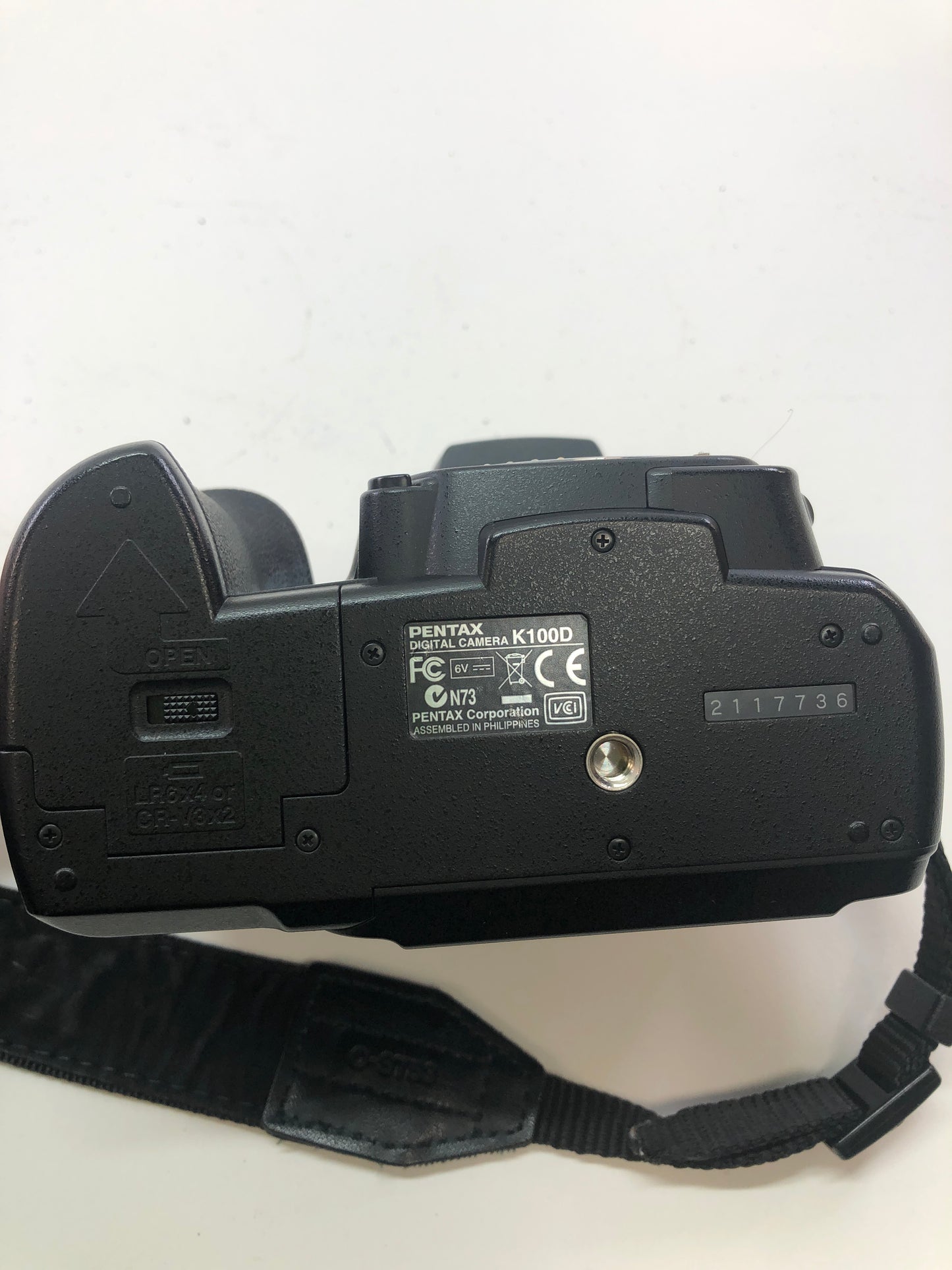 Pentax K100D 6MP Digital Single-Lens Reflex Camera