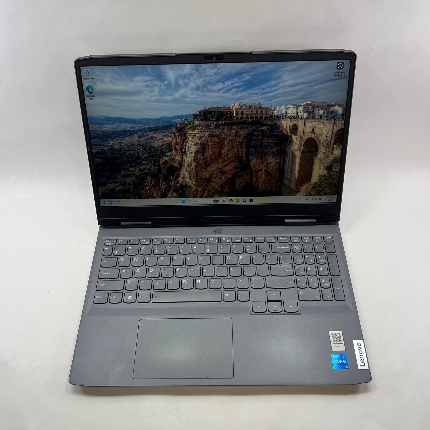 Lenovo LOQ 15IRH8 15.6" i5-12450H 2.0GHz 8GB RAM 500GB SSD GeForce RTX 3050
