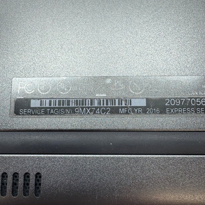 Dell Inspiron P69G001 13.3" i5-7200U 2.5GHz 8GB RAM 256GB SSD with charger READ