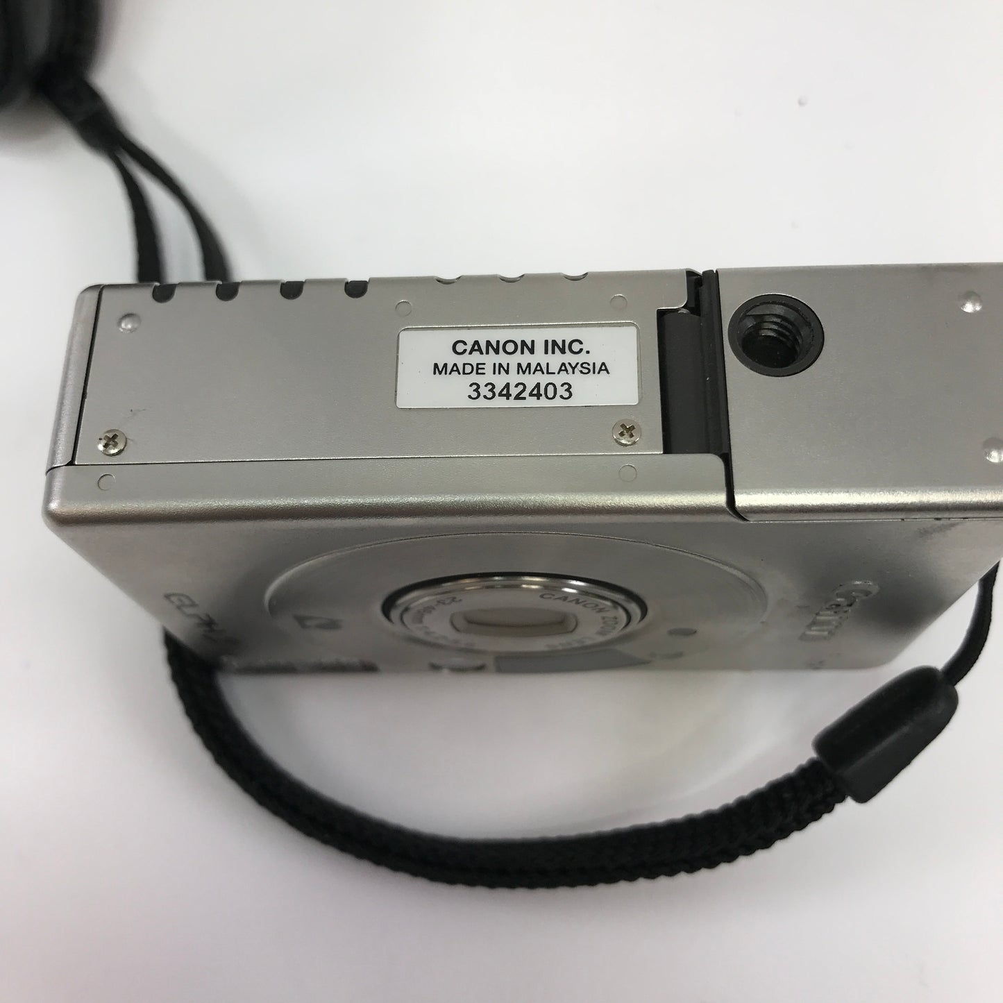 Broken Canon ELPH 2 Digital Point-And-Shoot Camera No Power READ