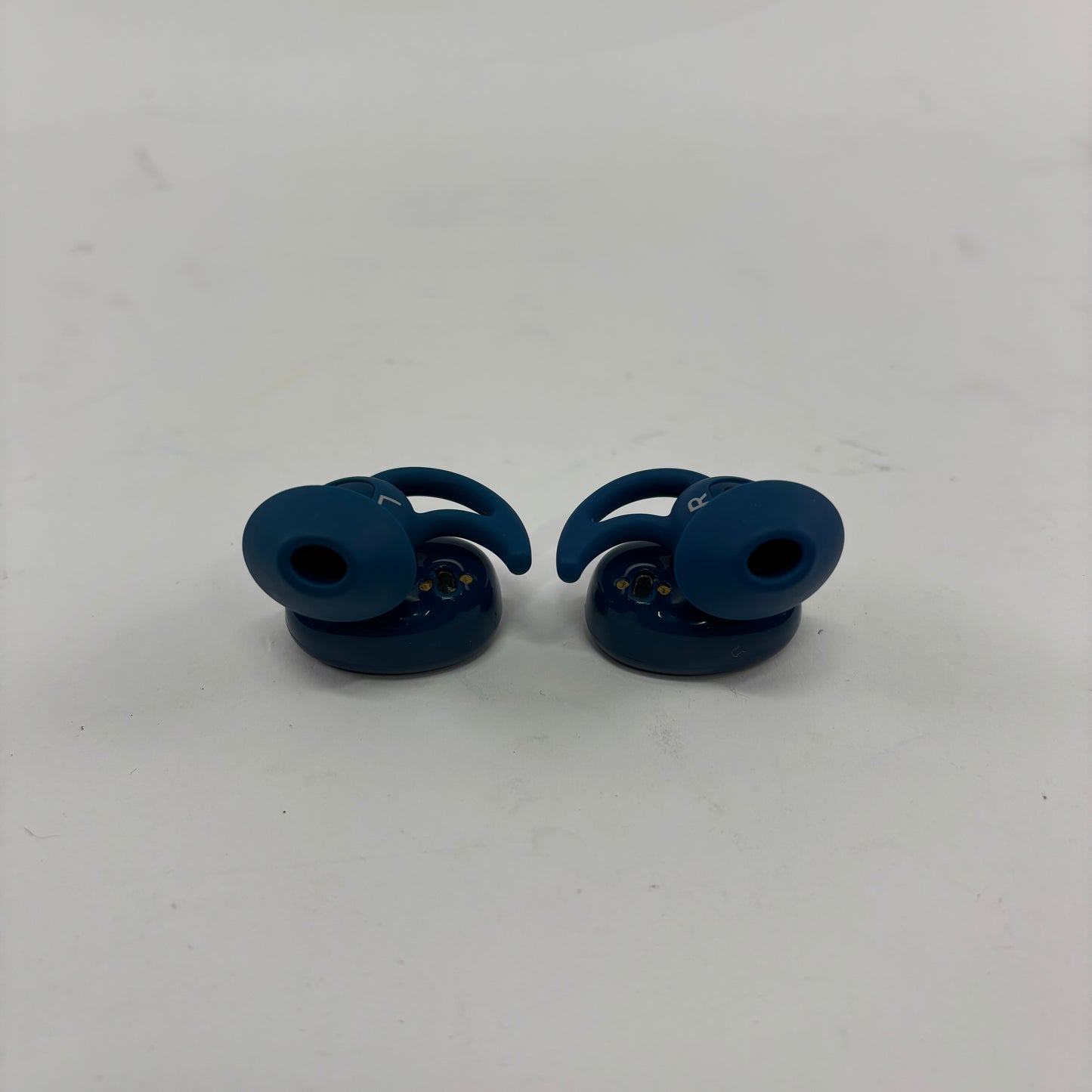 Broken Bose Sport Wireless Earbuds 427929 Read