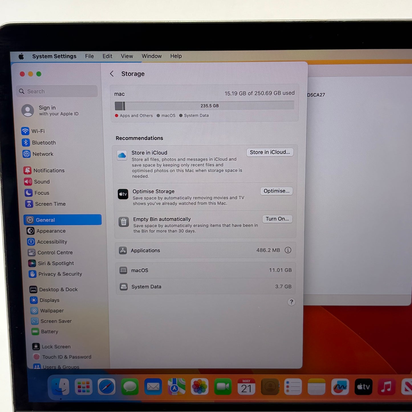 2017 Apple MacBook Pro 13.3" i5 3.1GHz 8GB RAM 256GB SSD Silver A1706