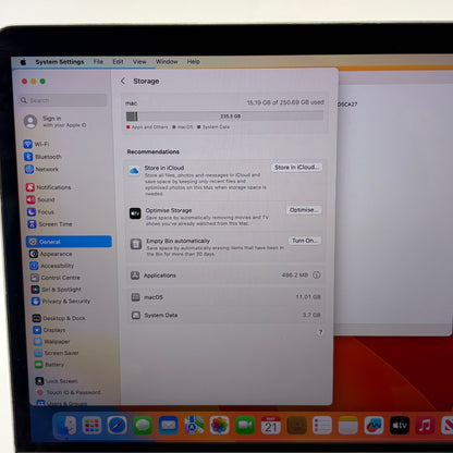 2017 Apple MacBook Pro 13.3" i5 3.1GHz 8GB RAM 256GB SSD Silver A1706