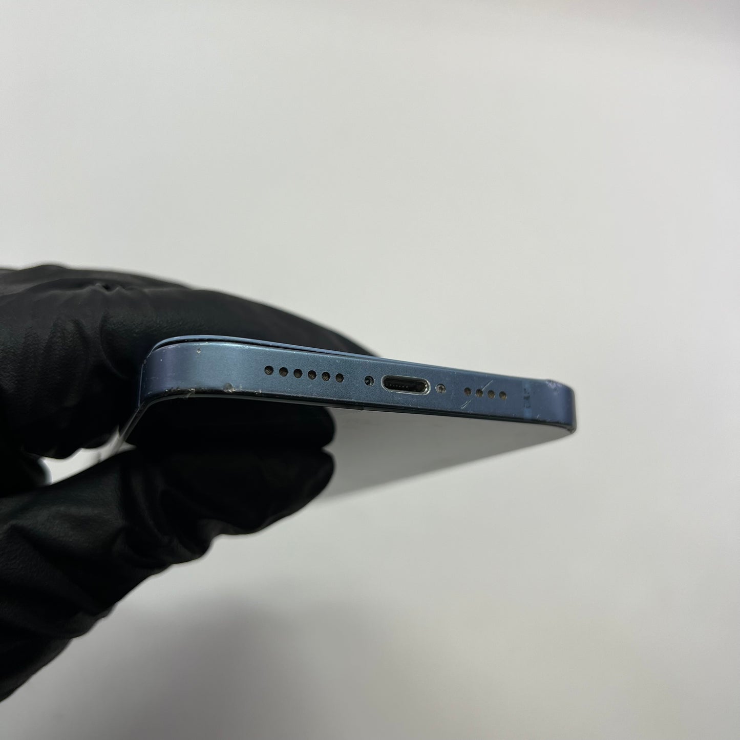 Broken Apple iPhone 14 Plus MQ3W3LL/A Read Description