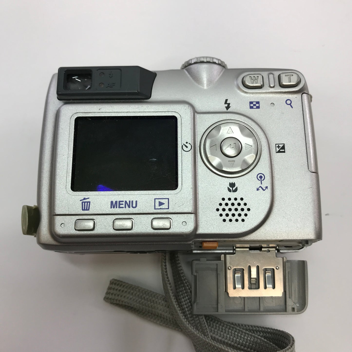 Lot of 7 Broken Digital Cameras [Nikon, Sony, Kodak and Minolta] No Power READ