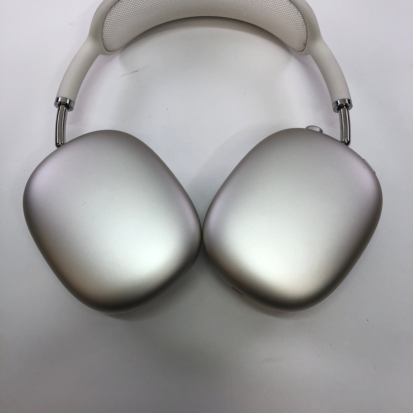 Apple AirPods Max USB-C Wireless Over-Ear Headphones Starlight MWW53AM/A