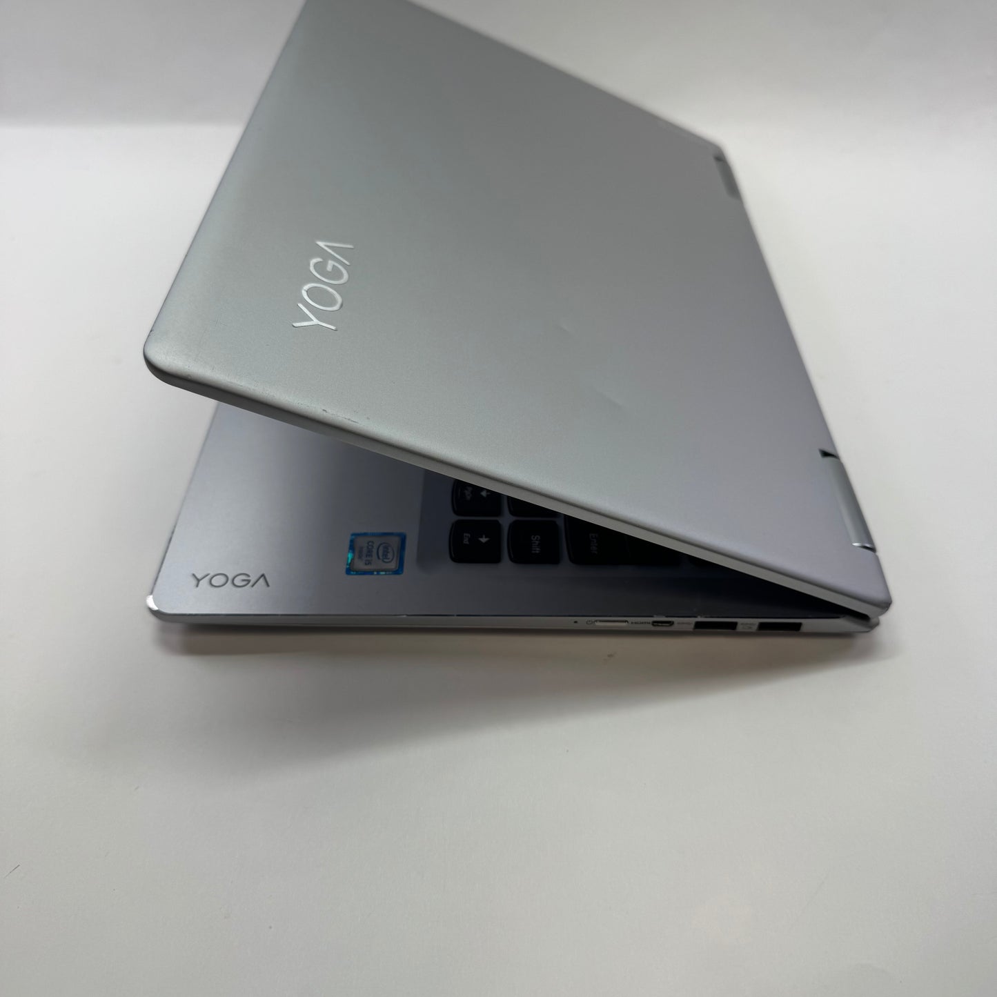 Lenovo Yoga 710 80TY 14" i5-6200U 2.4GHz 8GB RAM 240GB SSD