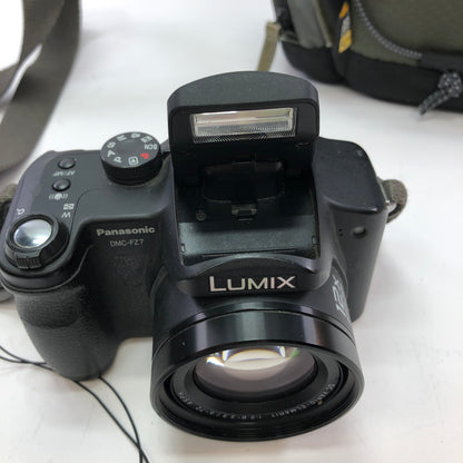 Panasonic dmc-fz7 12.1MP Digital Camera w OEM Battery Charger and Carrying Case