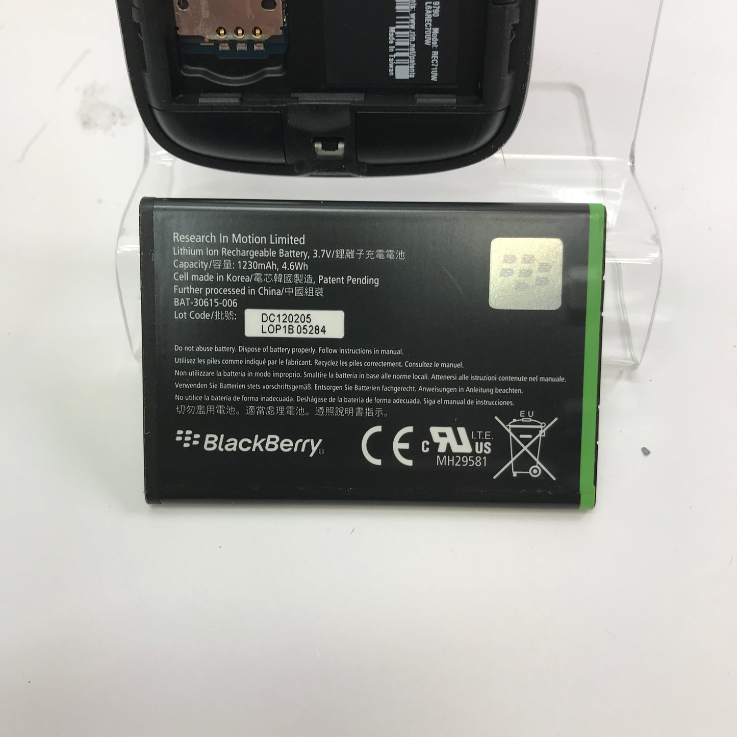 BlackBerry Bold QWERTY Smartphone 9790 w OEM Battery